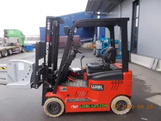 Vorschaubild 2 einer Mietmaschine vom Typ 2 tonne electric four-wheeler | EP CPD20L1-Li 4700 mm