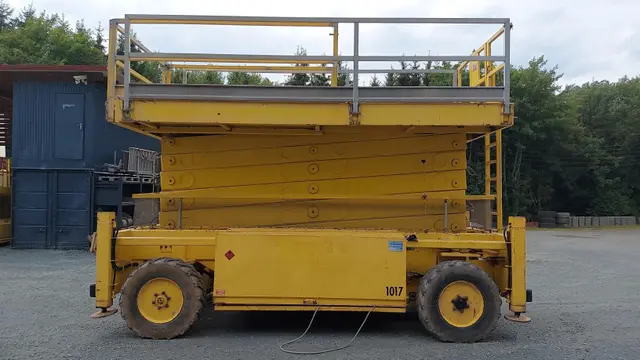 Bild 0 einer Mietmaschine vom Typ SBD-265 | JLG Liftlux 245-25