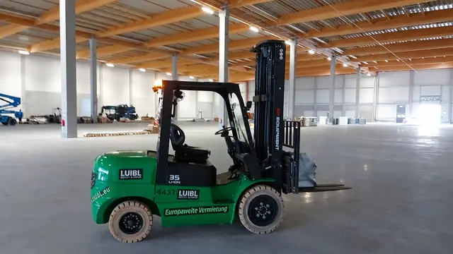 Bild 2 einer Mietmaschine vom Typ 3,5 Tonnen Elektro | EP EFL352 6000 mm