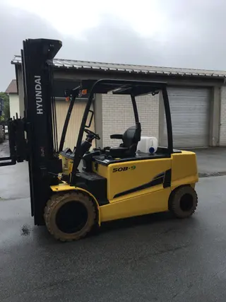 Bild einer Mietmaschine vom Typ 5 Tonnen Elektro | Hyundai 50B-9 6000 mm