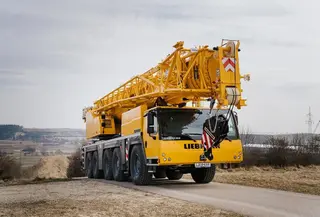 Bild einer Mietmaschine vom Typ Mobilkran 160 Tonnen | Liebherr LTM 1160 5.2