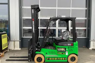 Picture of a rental machine of the type 2 tonns electric four-wheeler | EP CPD20L1S 6000 mm
