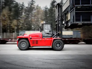 Vorschaubild 0 einer Mietmaschine vom Typ Kalmar DCG330-12
