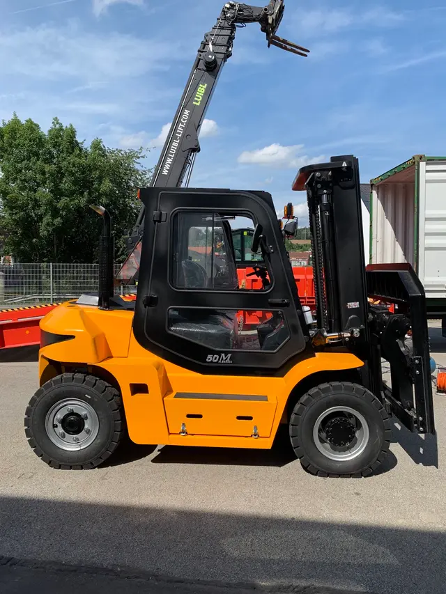 Bild 2 einer Mietmaschine vom Typ 5-tonne Diesel Forklift | Maximal FD50T 4800 mm