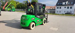 Vorschaubild 2 einer Mietmaschine vom Typ 3.8-tonne Electric Forklift | EP EFL382X5 4500 mm