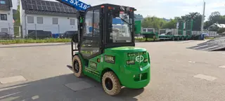Bild einer Mietmaschine vom Typ 3,8 Tonnen Elektro Gabelstapler | EP EFL382X5 4500 mm