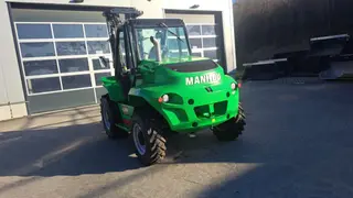 Vorschaubild 2 einer Mietmaschine vom Typ 3 Ton All Terrain Forklift | Manitou M30-4