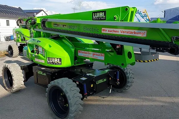 Bild 3 einer Mietmaschine vom Typ GTE-208 | Niftylift HR21E