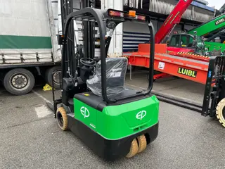 Vorschaubild 3 einer Mietmaschine vom Typ 1,8 Tonnen Elektro Dreirad | EP CPD18TV8 6000 mm