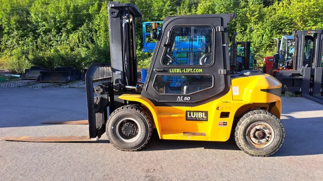 Bild 0 einer Mietmaschine vom Typ 5-tonne Diesel Forklift | Maximal FD50T 4800 mm