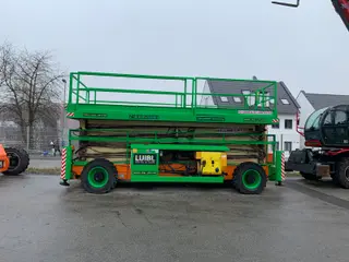 Vorschaubild 0 einer Mietmaschine vom Typ SBD-337 | Holland Lift Megastar G320