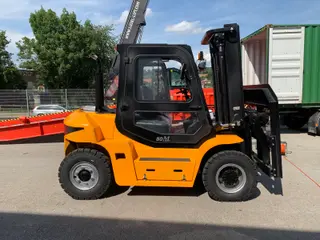 Vorschaubild 1 einer Mietmaschine vom Typ 5 Tonnen Diesel | Maximal Forklift FD50T 4800 mm