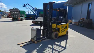Vorschaubild 3 einer Mietmaschine vom Typ 3 Tonnen Elektro | Hyundai 30BH-9 6000 mm
