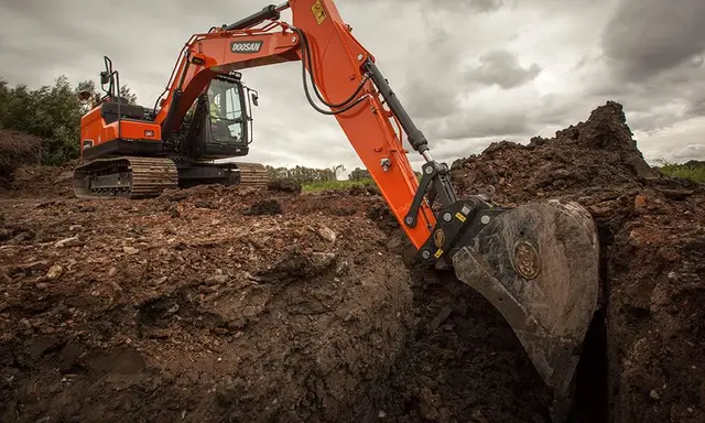 Bild 2 einer Mietmaschine vom Typ 14 Ton Crawler Excavator | Doosan DX-140LC-5