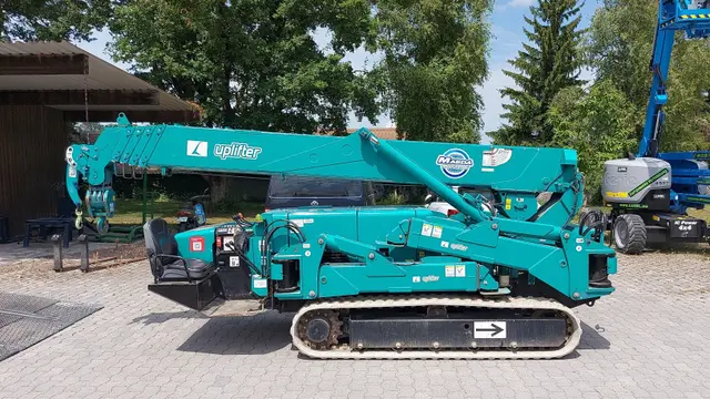 Bild 1 einer Mietmaschine vom Typ MIK-405 | Maeda MC405C-3