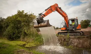 Vorschaubild 3 einer Mietmaschine vom Typ 14 Ton Crawler Excavator | Doosan DX-140LC-5