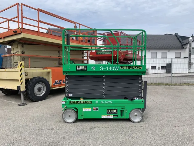 Bild 0 einer Mietmaschine vom Typ SBE-140 | KB Lift S-140W