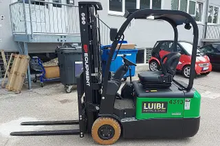 Picture of a rental machine of the type 1.8 tons electric three-wheeler| EP CPD18TV8 4800 mm