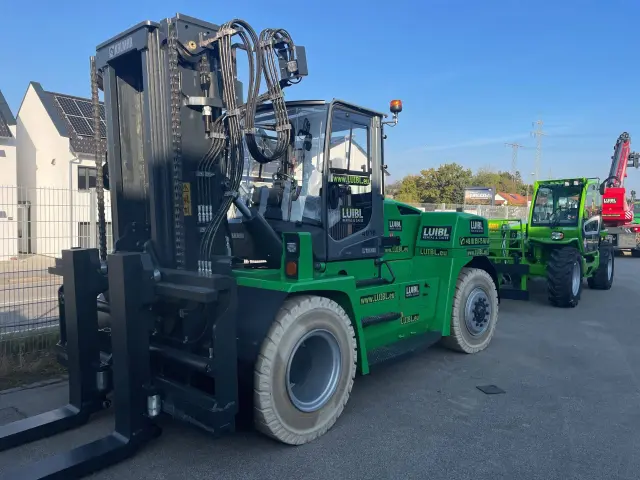 Bild 3 einer Mietmaschine vom Typ 18 tonnes diesel | Kalmar DCG 180-6T 4500 mm