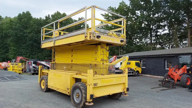Bild 3 einer Mietmaschine vom Typ SBD-265 | JLG Liftlux 245-25