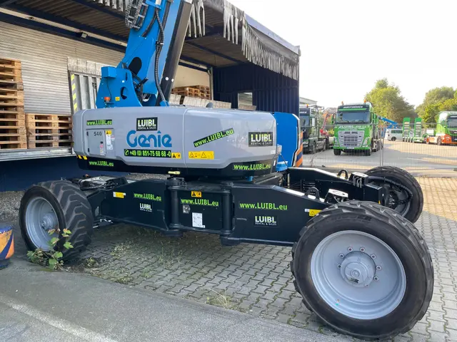 Bild 3 einer Mietmaschine vom Typ TB-401X | Genie SX-125XC