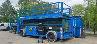 Vorschaubild 0 einer Mietmaschine vom Typ SBD-337 | Holland Lift HL 340D30 4WDS/N