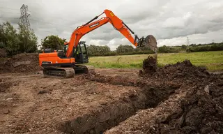 Vorschaubild 1 einer Mietmaschine vom Typ 14 Ton Crawler Excavator | Doosan DX-140LC-5