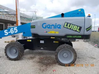 Picture of a rental machine of the type TB-218 | Genie S-65