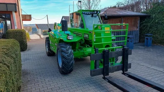 Bild 3 einer Mietmaschine vom Typ TSH-7210 | Merlo P. 72.10