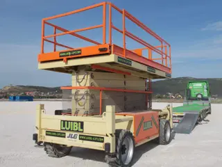 Vorschaubild 2 einer Mietmaschine vom Typ SBD-223 | JLG Liftlux 203-24