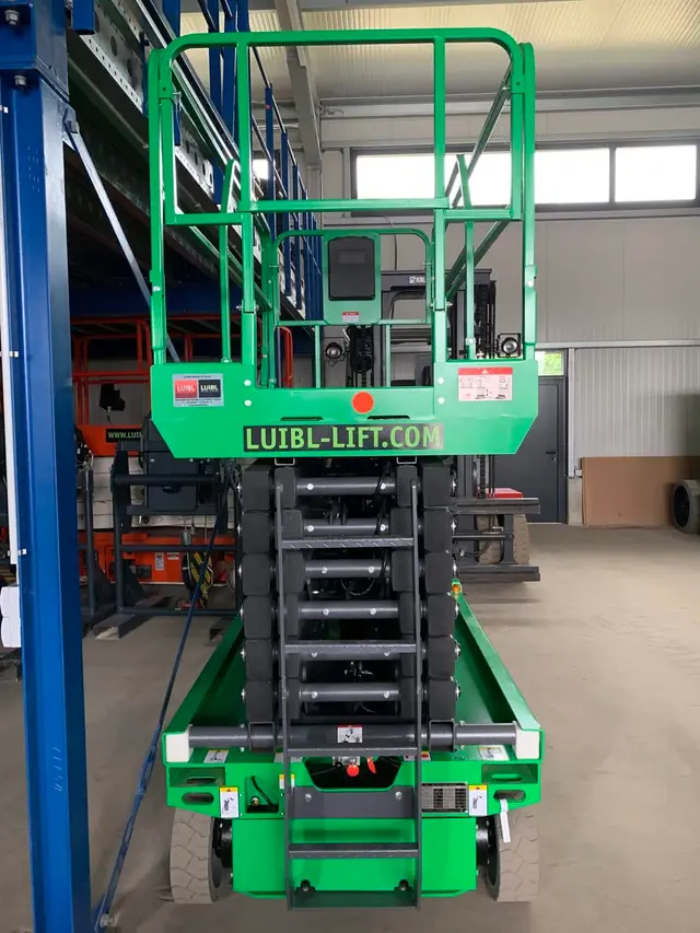 Bild 4 einer Mietmaschine vom Typ SBE-160 | KB Lift S-160W